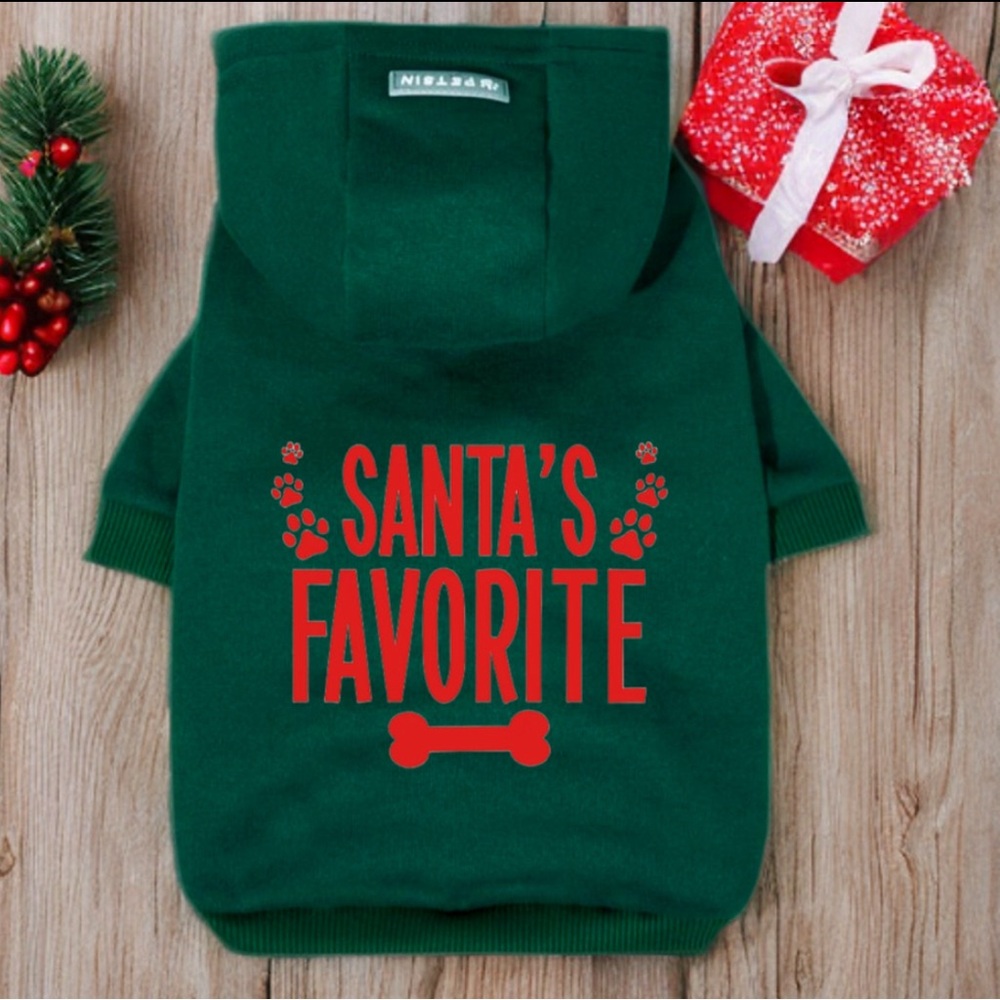 🎄 Santa’s Favorite Dog Sweatshirts 🎅🏼